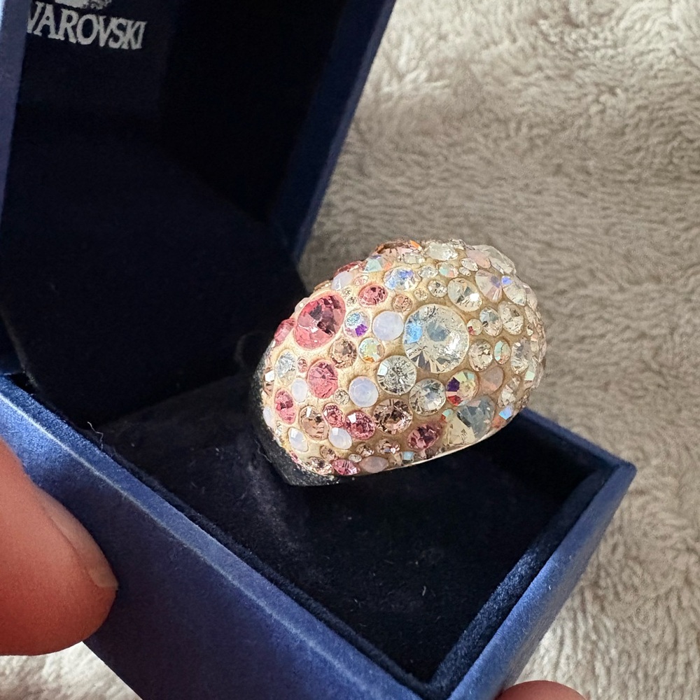 Swarovski Rose and Iridescent Crystal Dome Ring - Picture 3 of 4